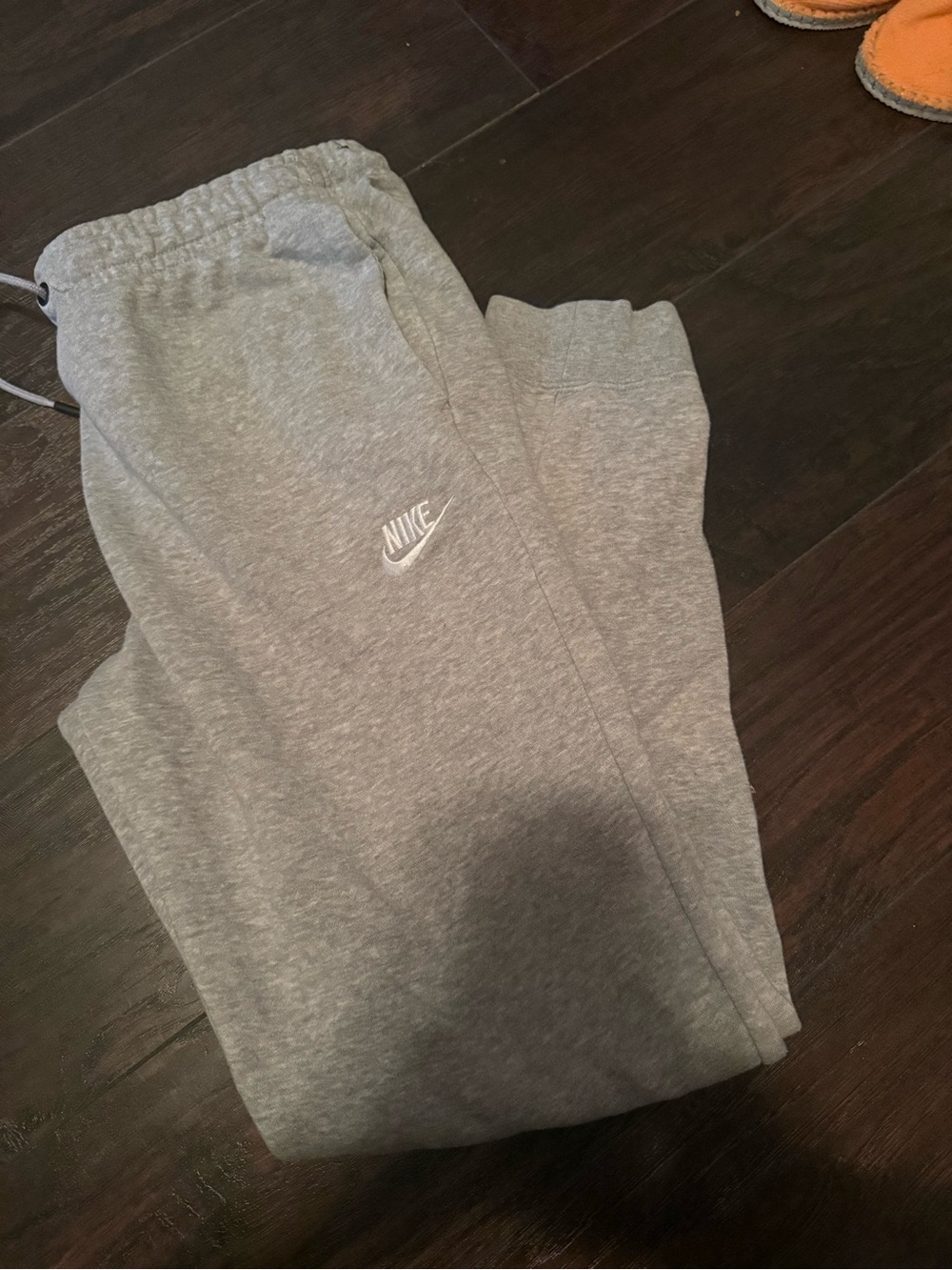 Grey nike joggers